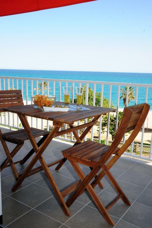Apartamento Frente Al Mar Canet De Mar Exterior foto